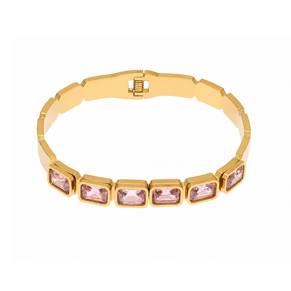 Cassie Bangle